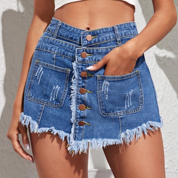 BellanBlue Pants - Medium Wash Distressed Frayed Denim Button Skorts